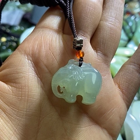 岫玉颈饰未镶嵌一个