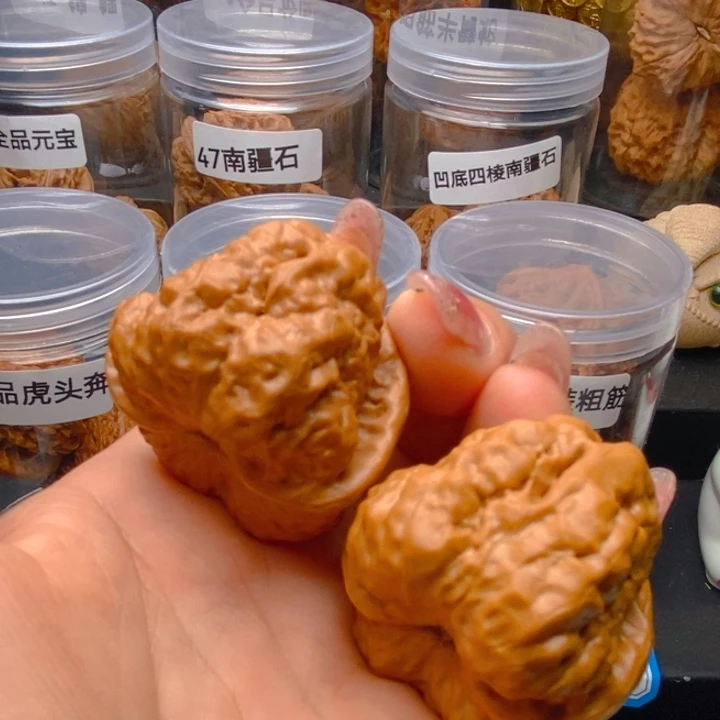 41乘44三角蛙蛙文玩把件