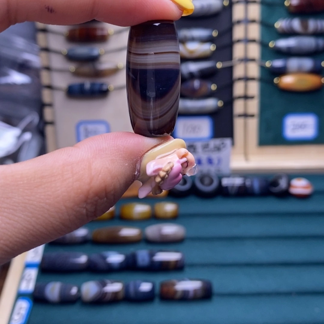 凡***玉玛瑙/玉髓合金颈饰