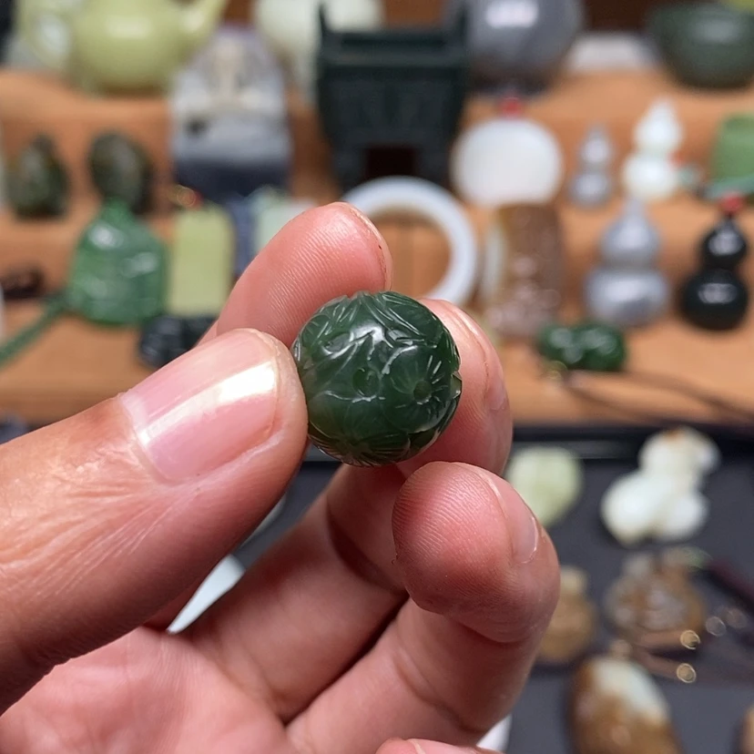 【闪购商品】颈饰未镶嵌和田玉（糖玉）