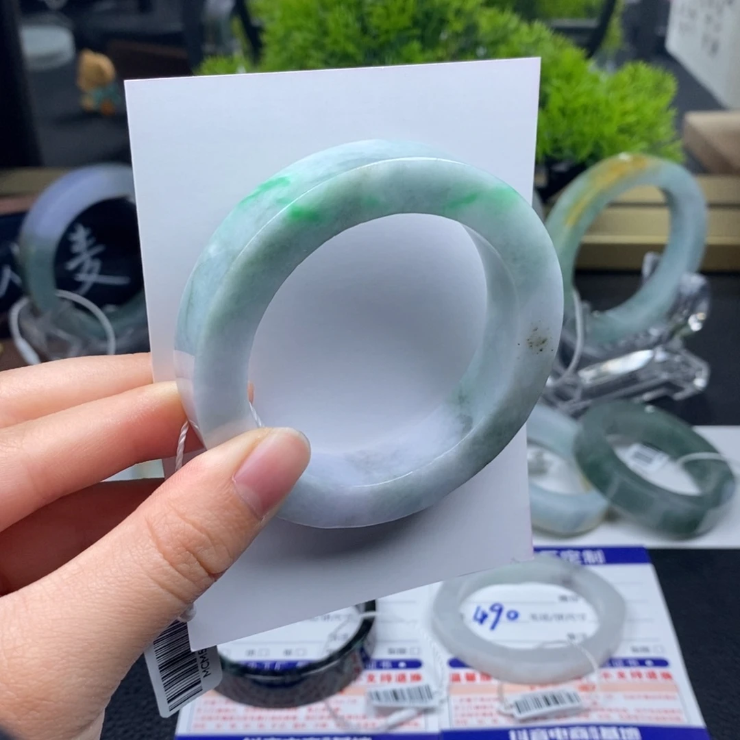 未镶嵌手镯定制翡翠绿花正圈
