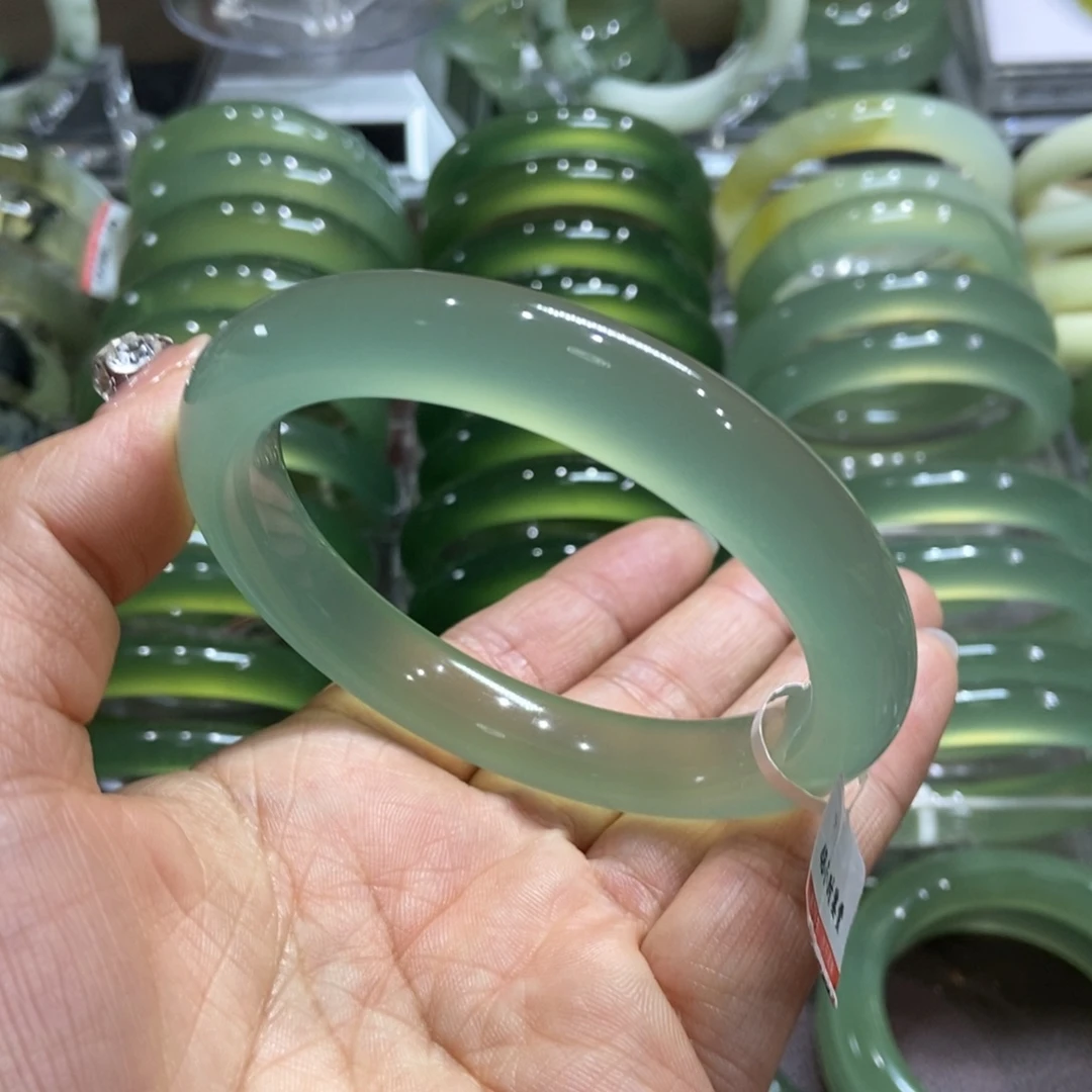 岫玉未镶嵌手镯63