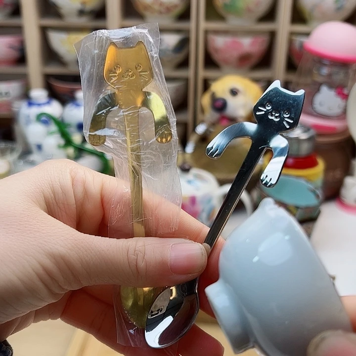 15555888568565865658856666