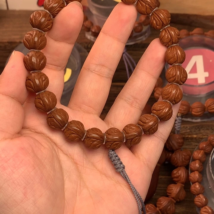 桃核吊坠13玉龙脊手持
