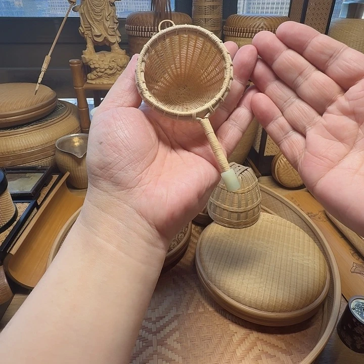 竹丝编茶漏工艺品