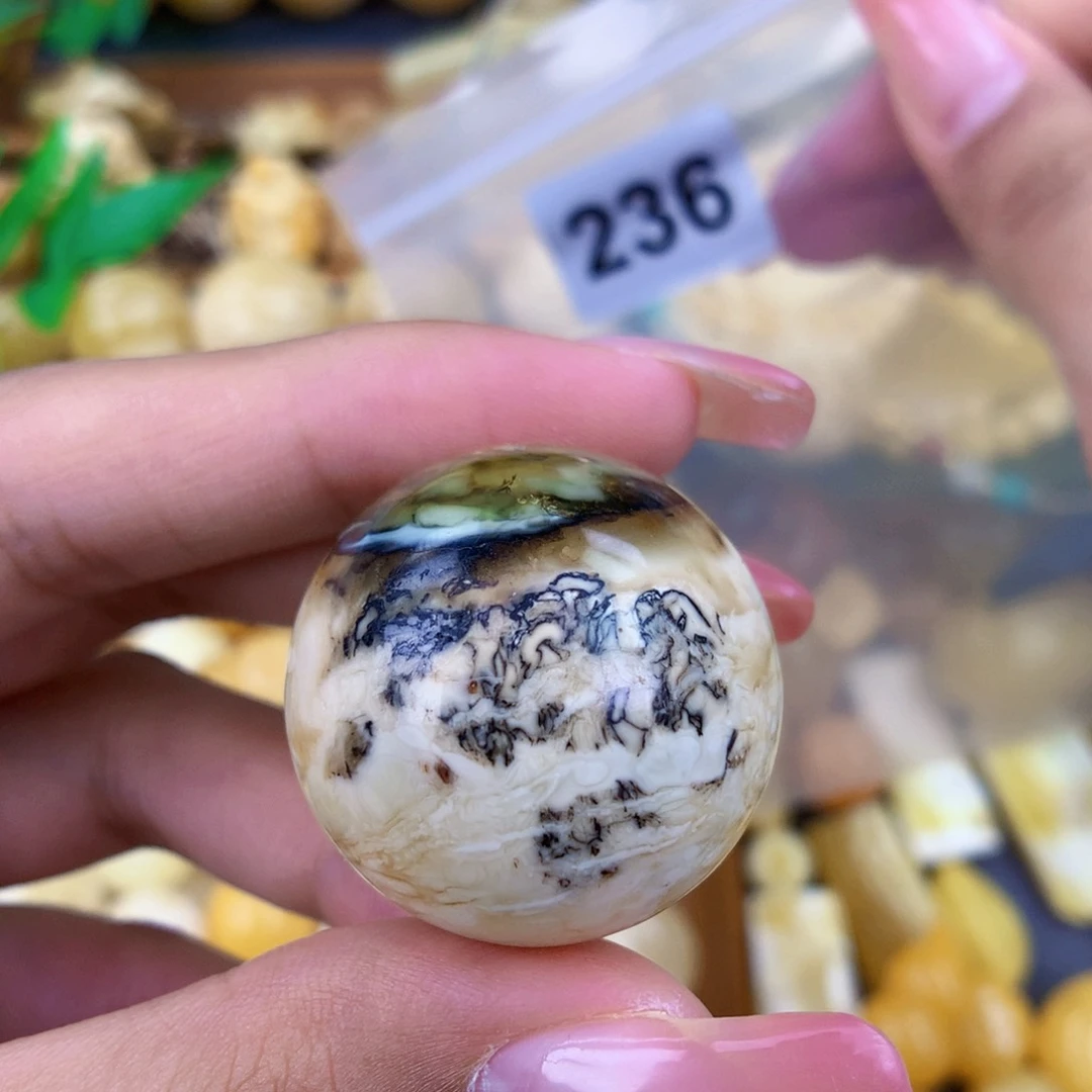 未镶嵌蜜蜡珠宝奇石29.6 奥利奥