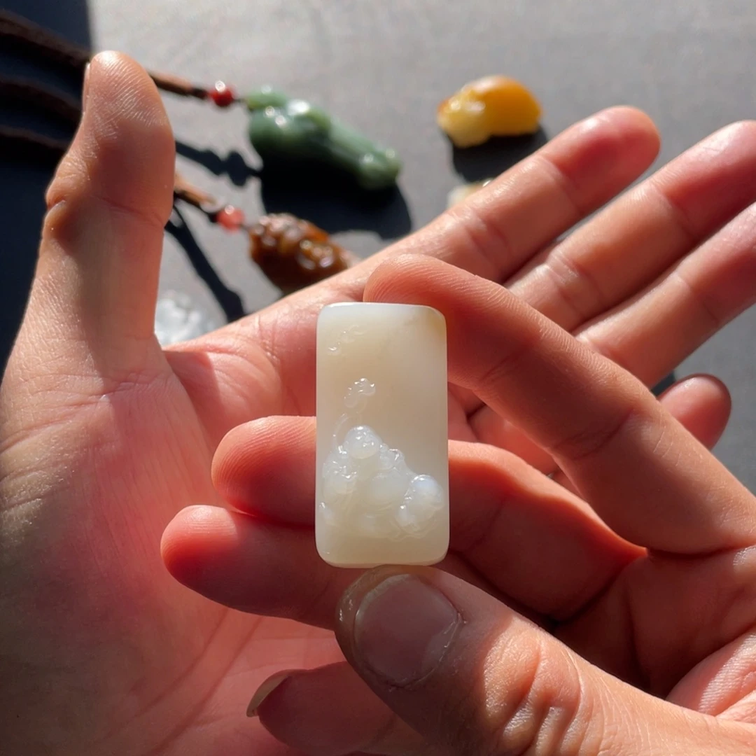 和田玉未镶嵌吊坠(不含链)白玉佛