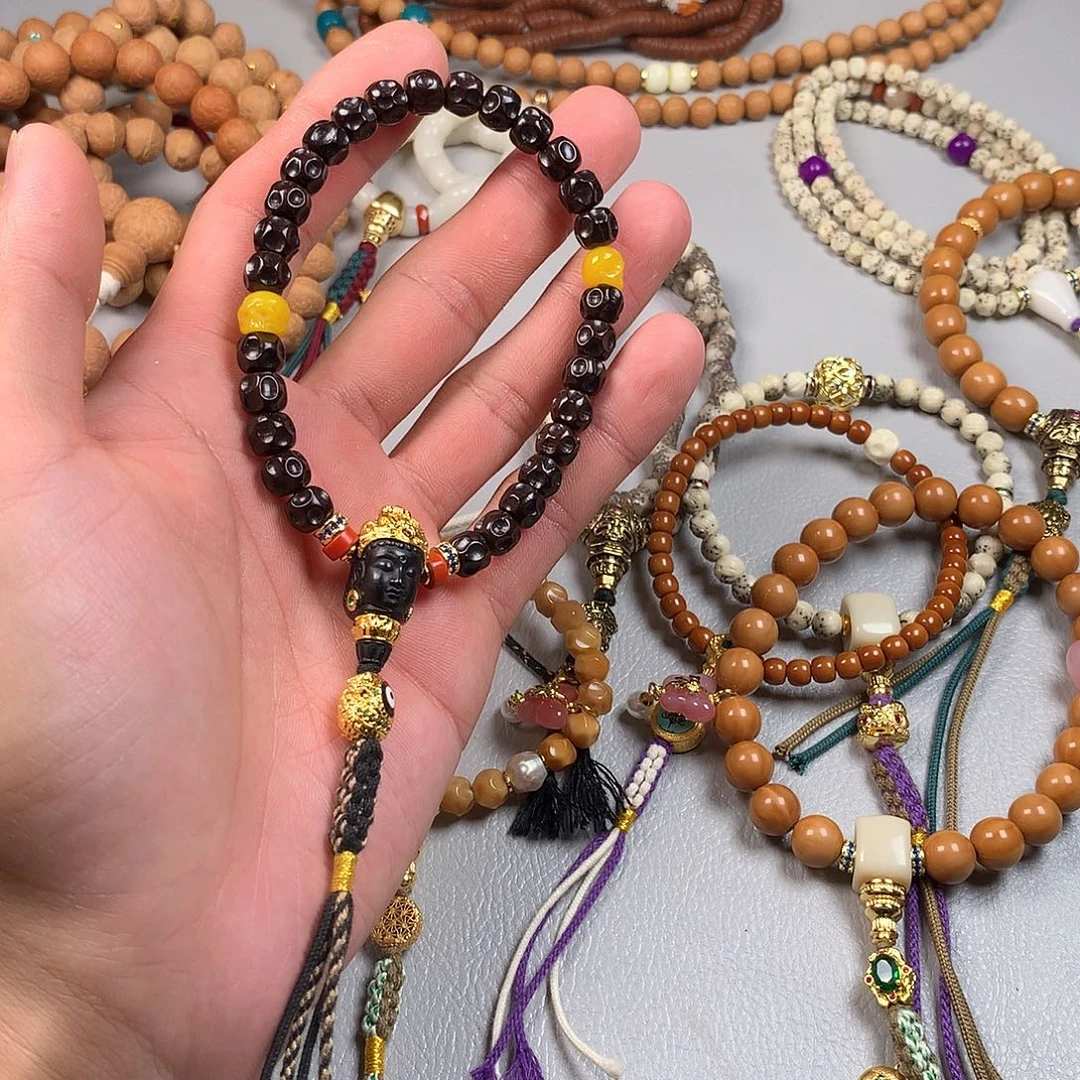 椰蒂吊坠。。。。。。。。。。。