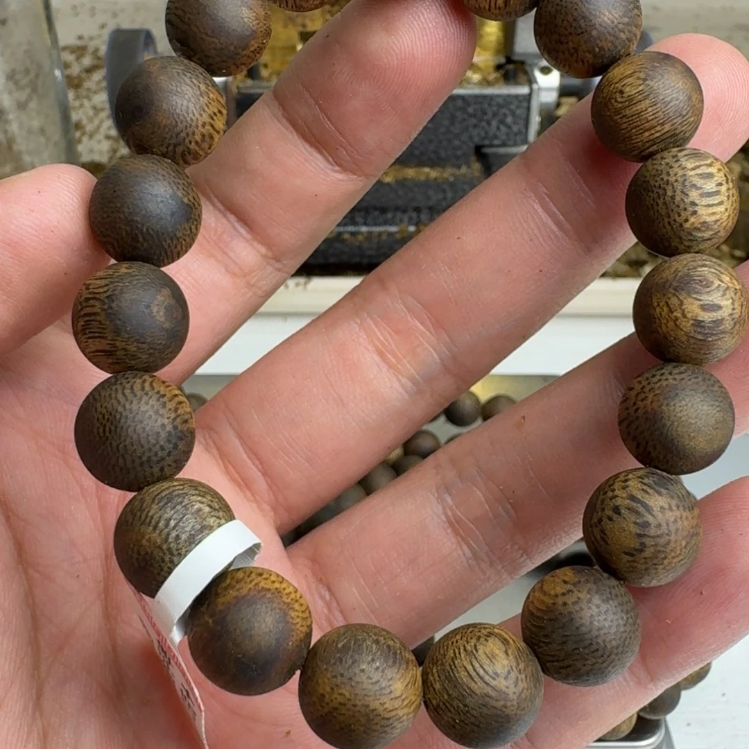 三***.手串沉香绿奇楠沉香手串1.1规格13克+沉水浮