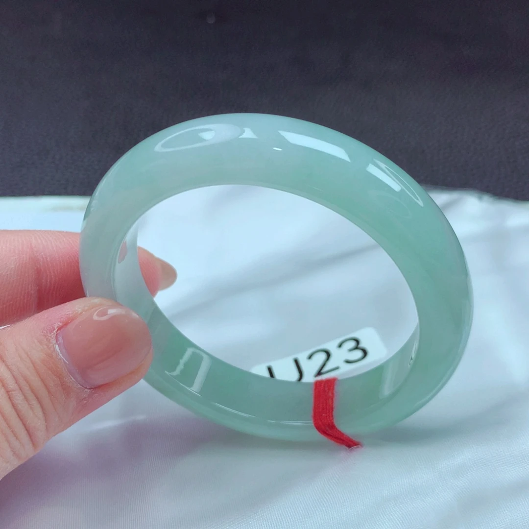 翡翠手镯未镶嵌手镯88