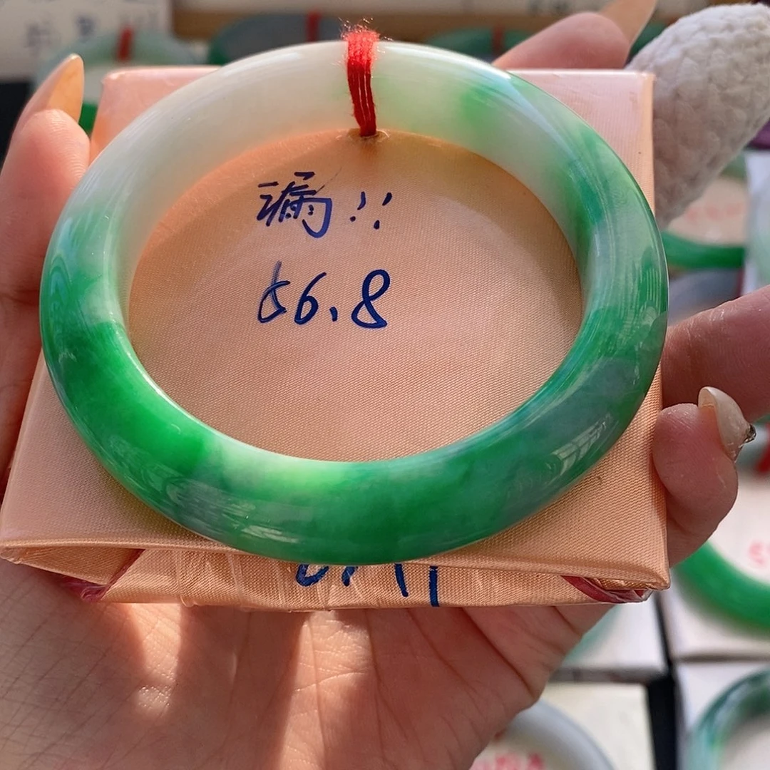 开***心翡翠手镯未镶嵌手镯