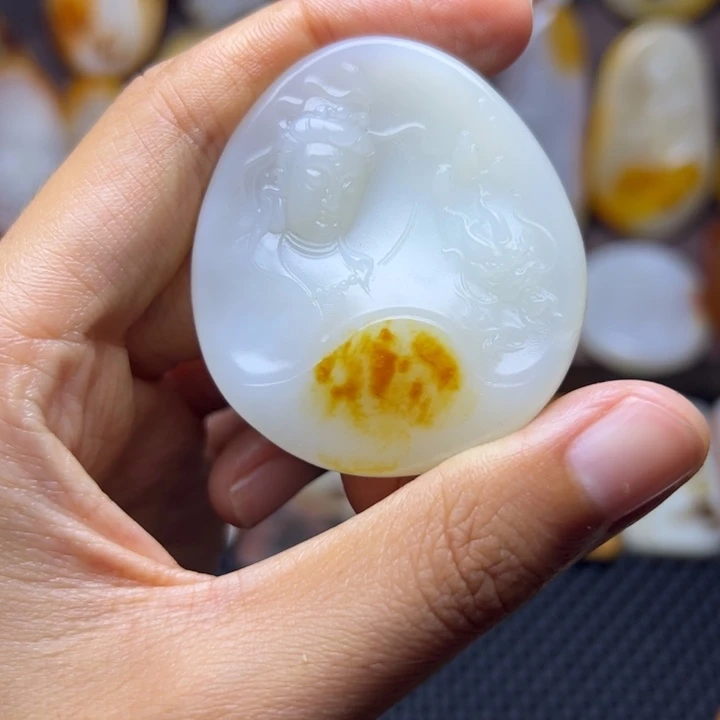 和田玉未镶嵌颈饰