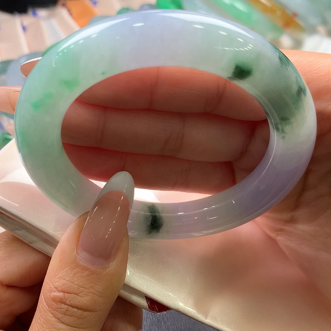 翡翠未镶嵌手镯（圆镯）10号大圈强推大漏