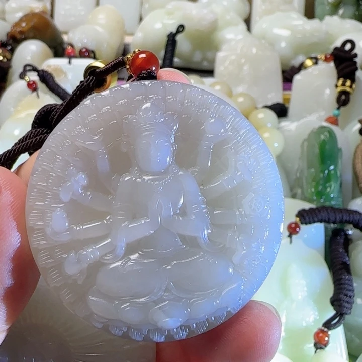 和田玉（糖玉）未镶嵌颈饰