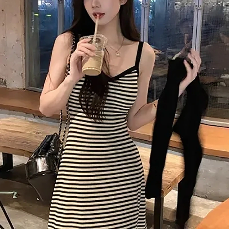 显瘦修身条纹无袖性感针织吊带裙2024夏季法式甜美风长裙领中腰