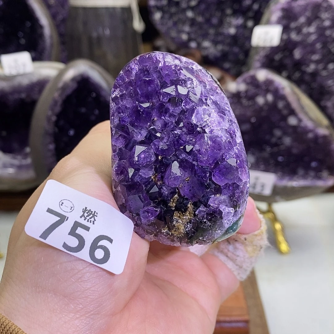 紫晶大型摆件（非配饰）未镶嵌