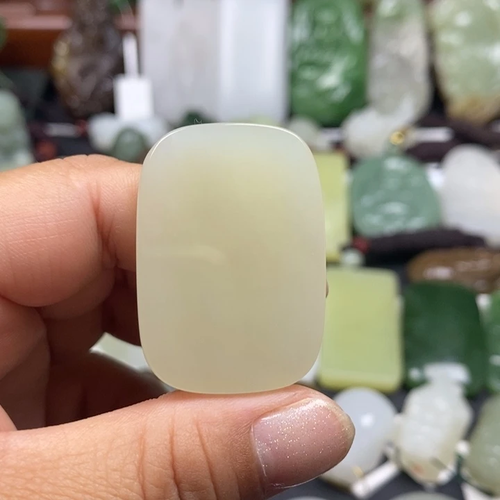 和田玉未镶嵌颈饰欧**子