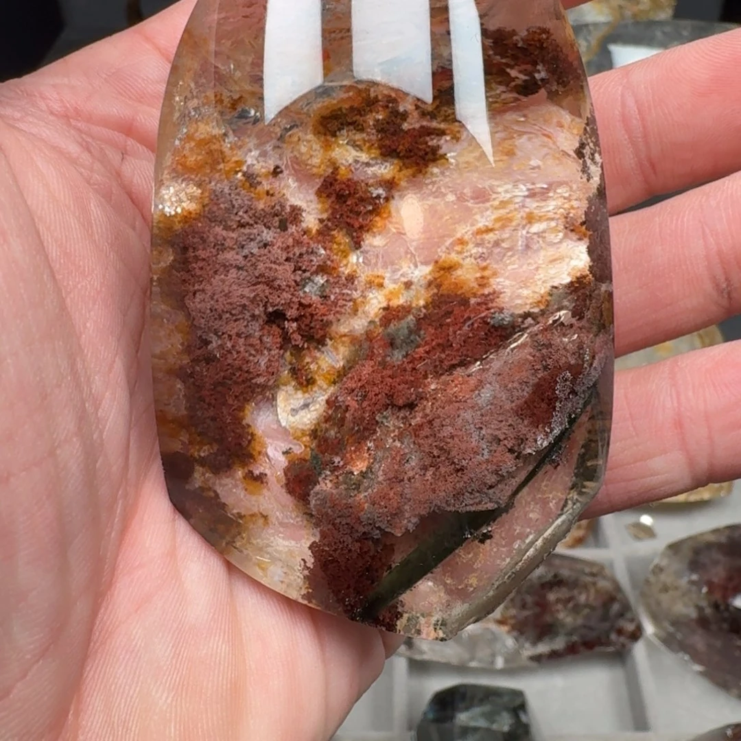 +***E未镶嵌摆件水晶摆件