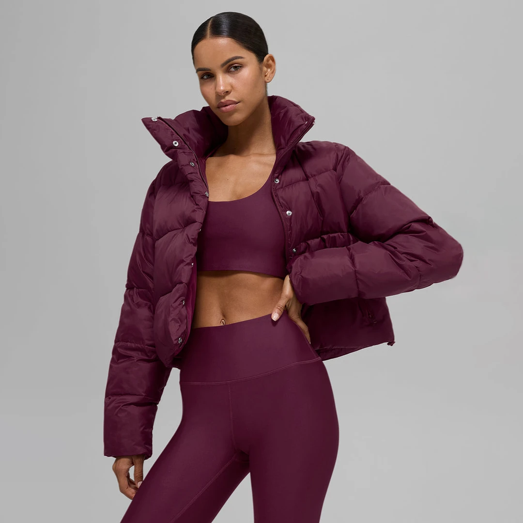 Alo yoga 短款纯色长袖棉服 女款
