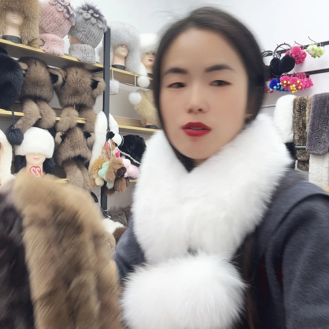 兔毛咖绿色瑕疵围巾