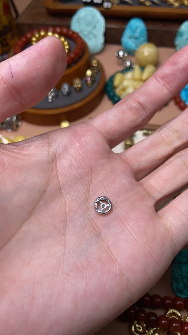 925银银制品 30号银色逆鳞环配饰8mm