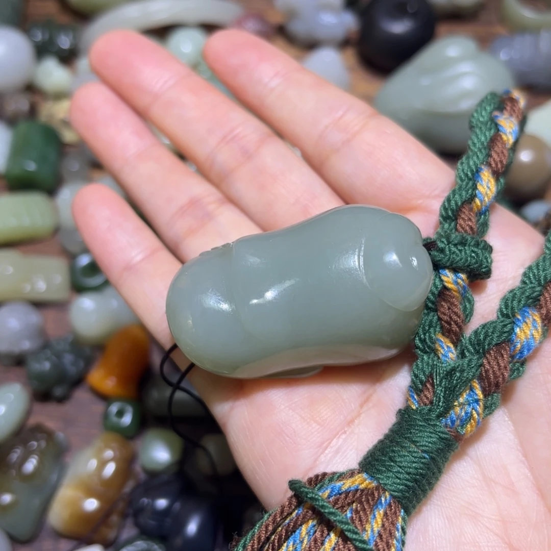 和田玉未镶嵌珠宝半成品