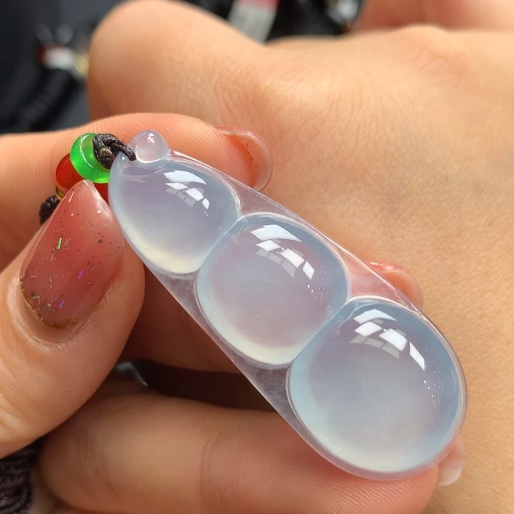 翡翠颈饰未镶嵌翡翠饰品