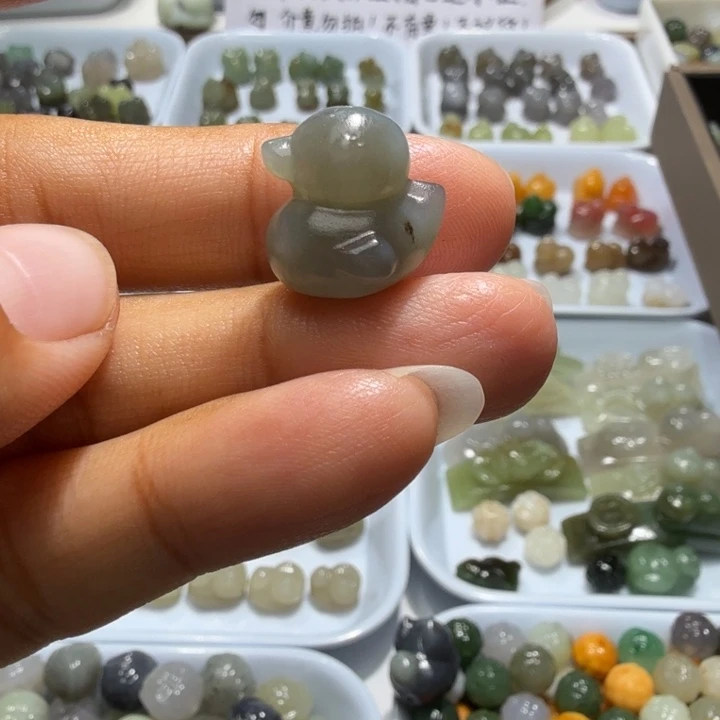 未镶嵌和田玉珠宝半成品