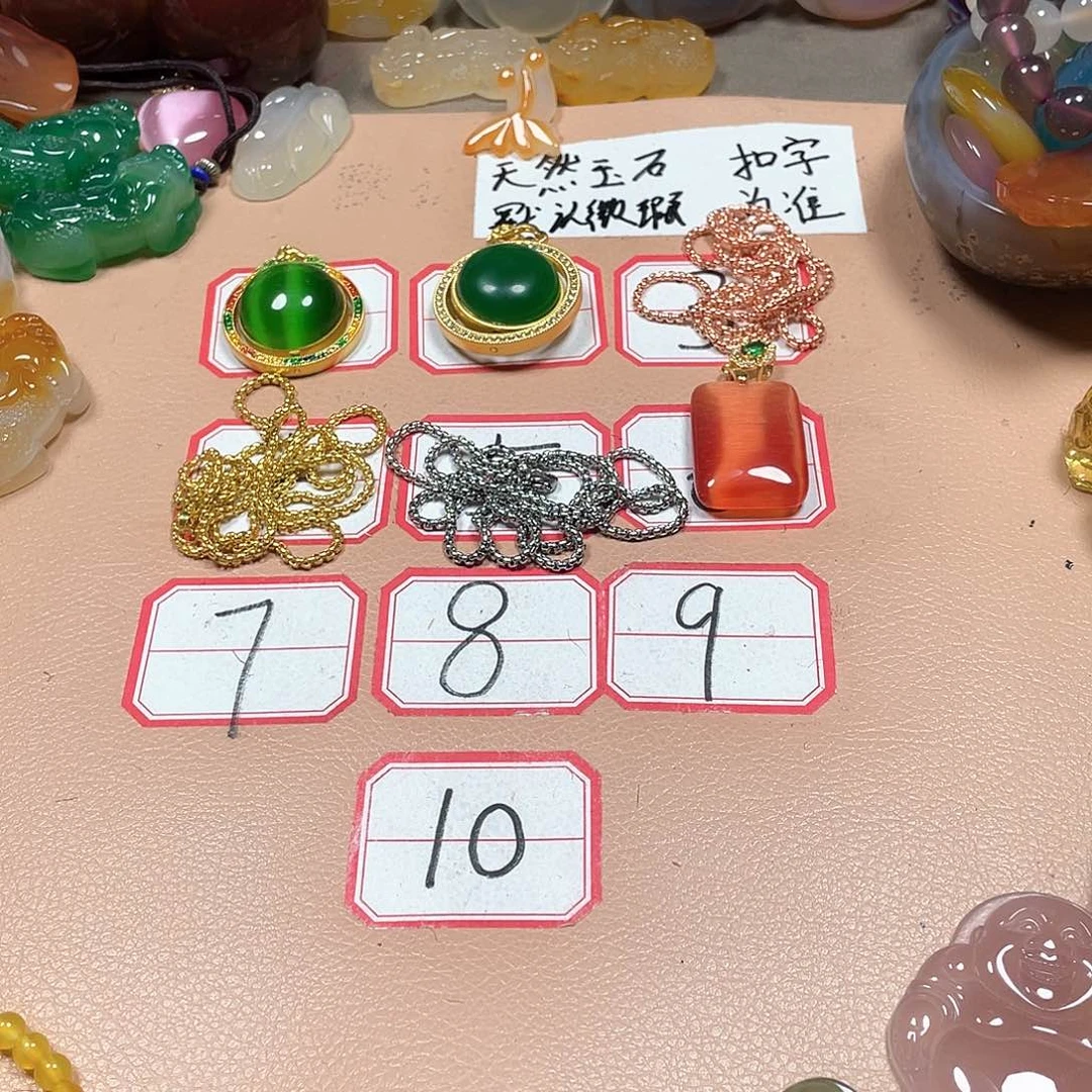 和田玉（糖玉）未镶嵌颈饰