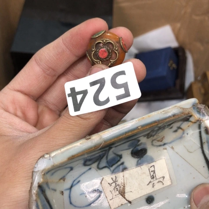 陶瓷孤品单件车里拍