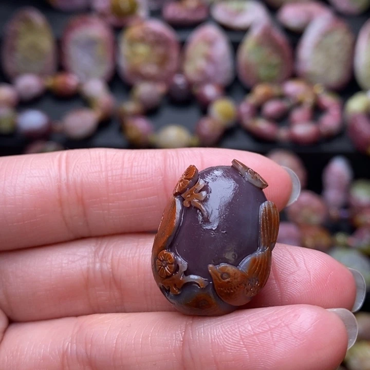 玛瑙/玉髓配饰未镶嵌12.4