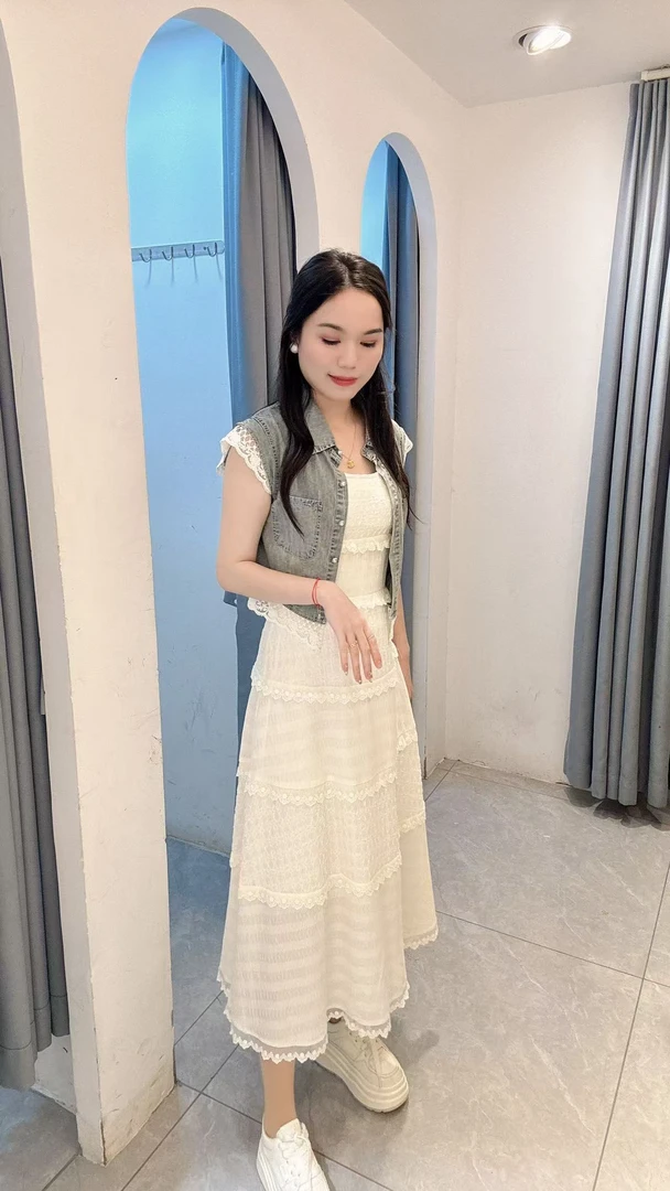 丹妮丝法式时尚套裙中长款百搭吊带裙开衫牛仔上衣两件套套裙