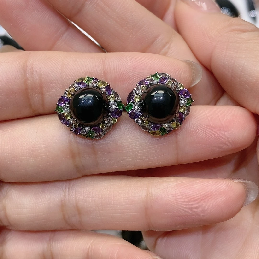 勇****翡翠18K金镶嵌耳饰