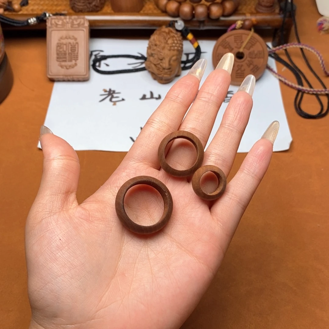 檀香木手串/手链戒指三件套（瑕疵）