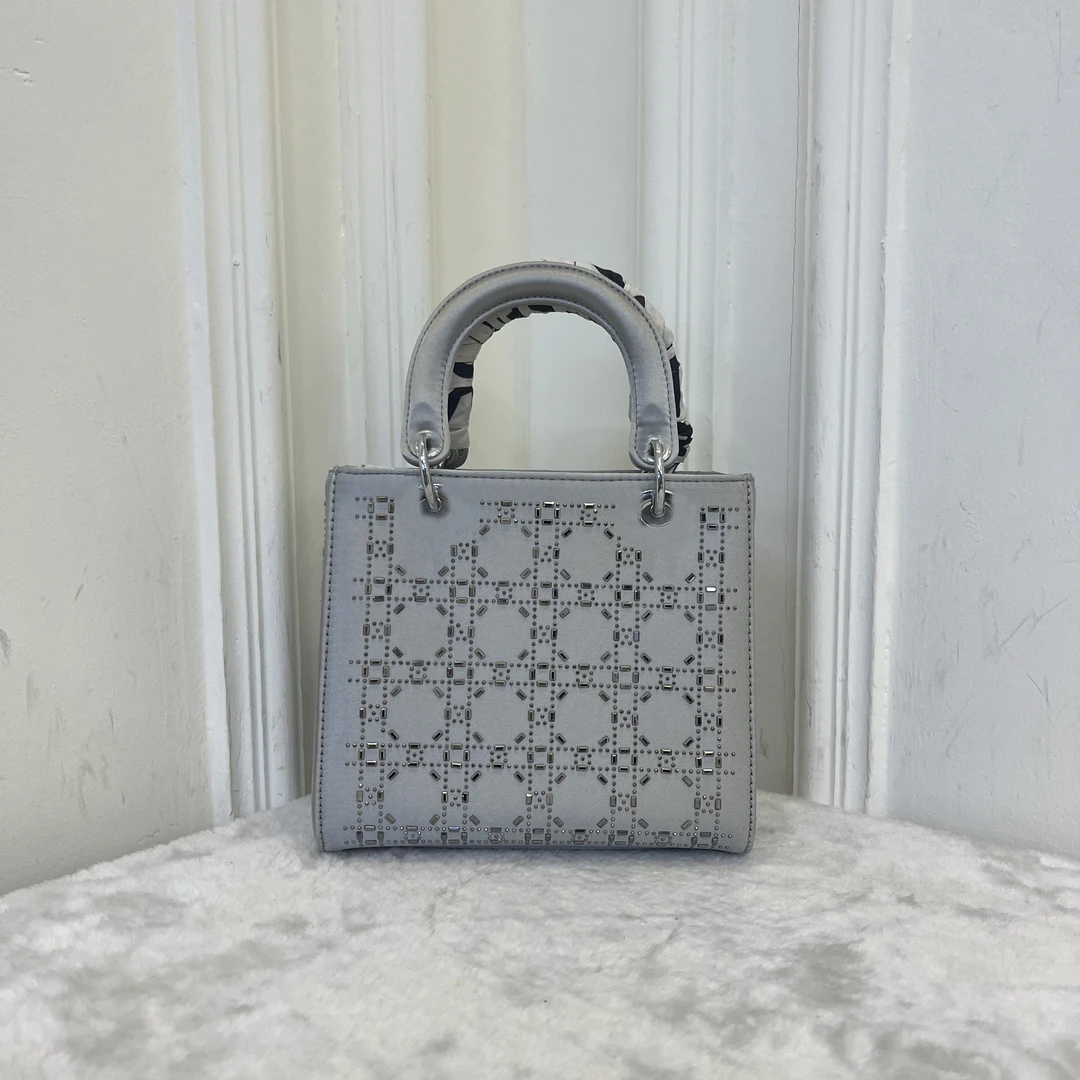 时尚轻奢经典手提斜挎女包MQH8825灰色