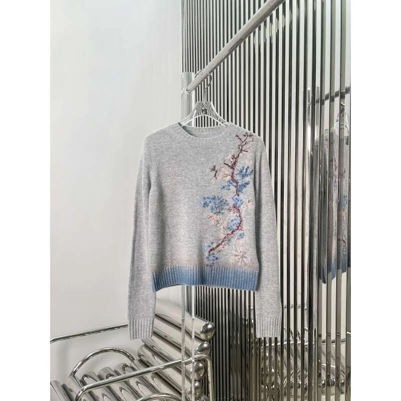 下摆渐变羊绒衫  花卉刺绣撞色圆领针织上衣
