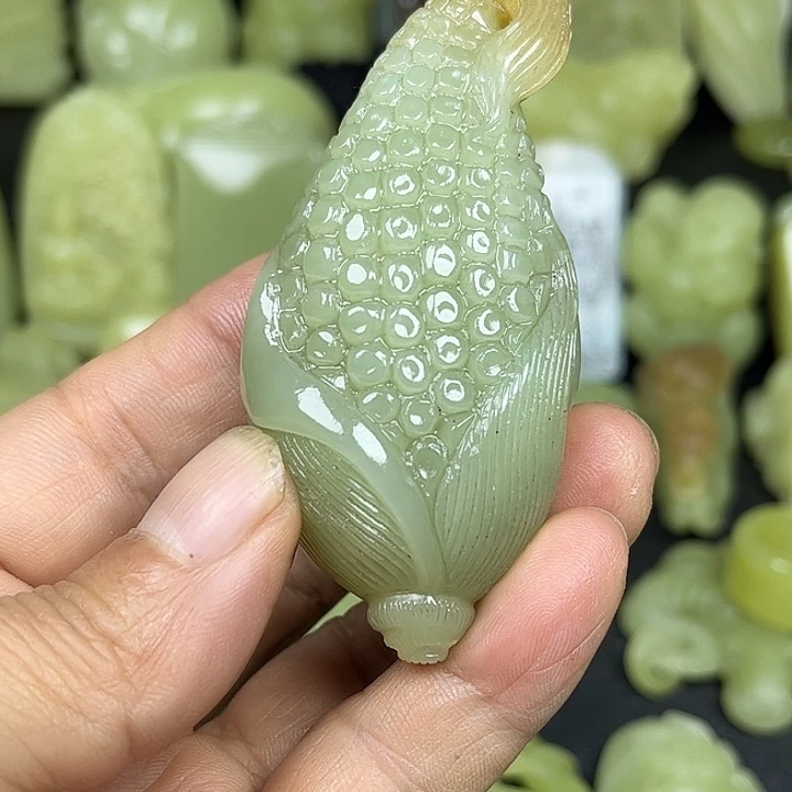 和田玉（糖玉）未镶嵌颈饰