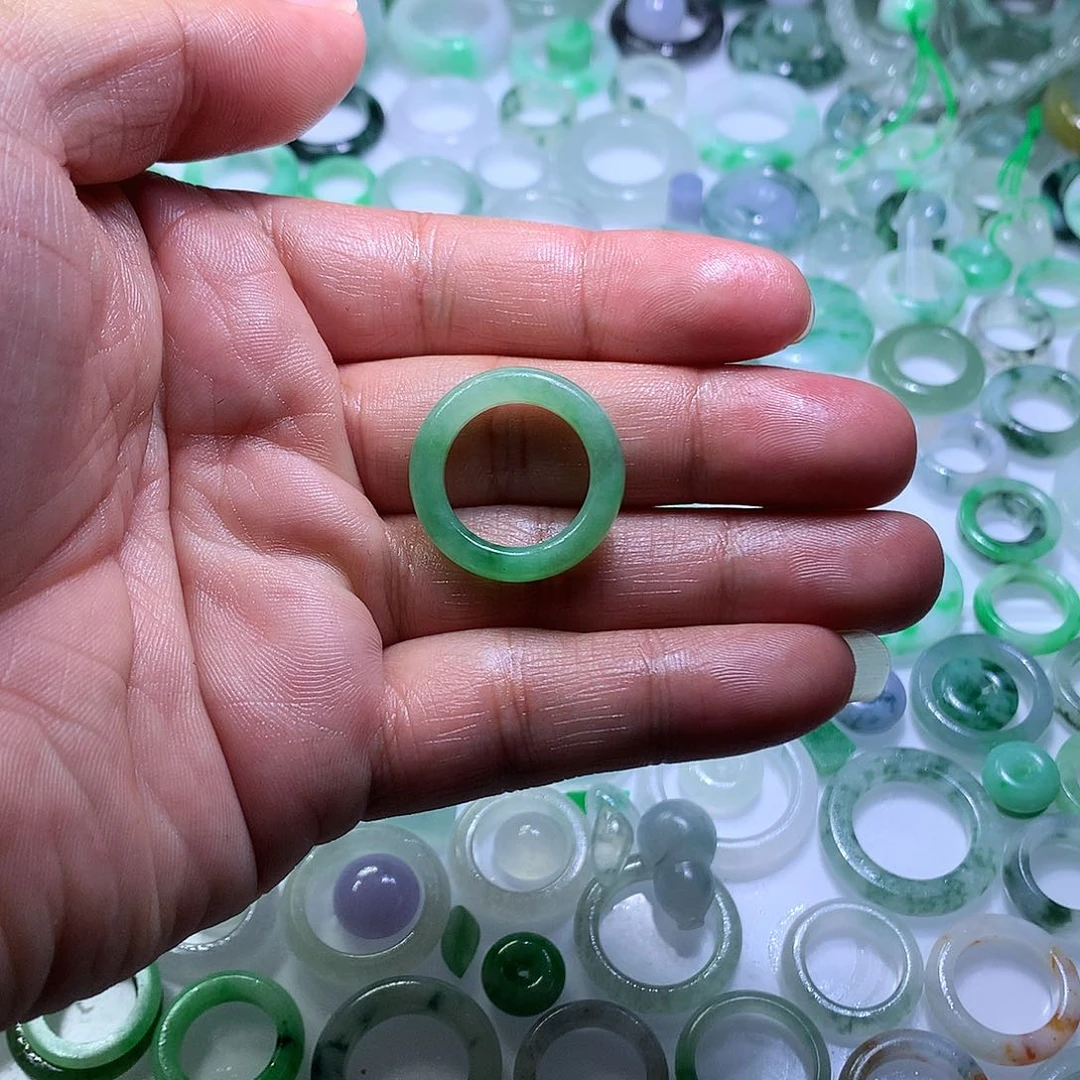 未镶嵌定制翡翠平*