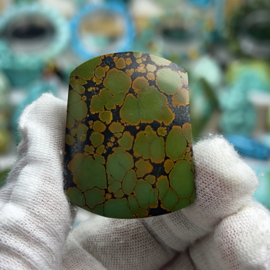 绿松石未镶嵌天然原矿绿松石