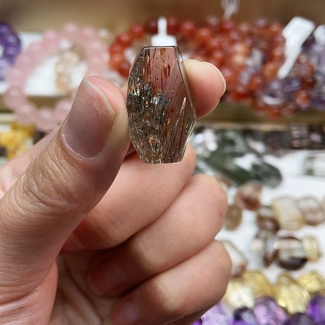 水晶手串未镶嵌?****17.1g随形