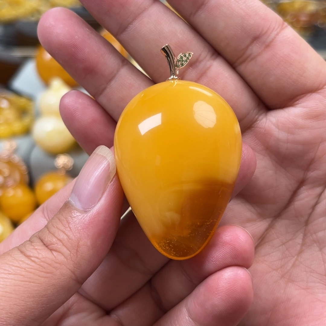 蜜蜡18K金镶嵌珠宝奇石