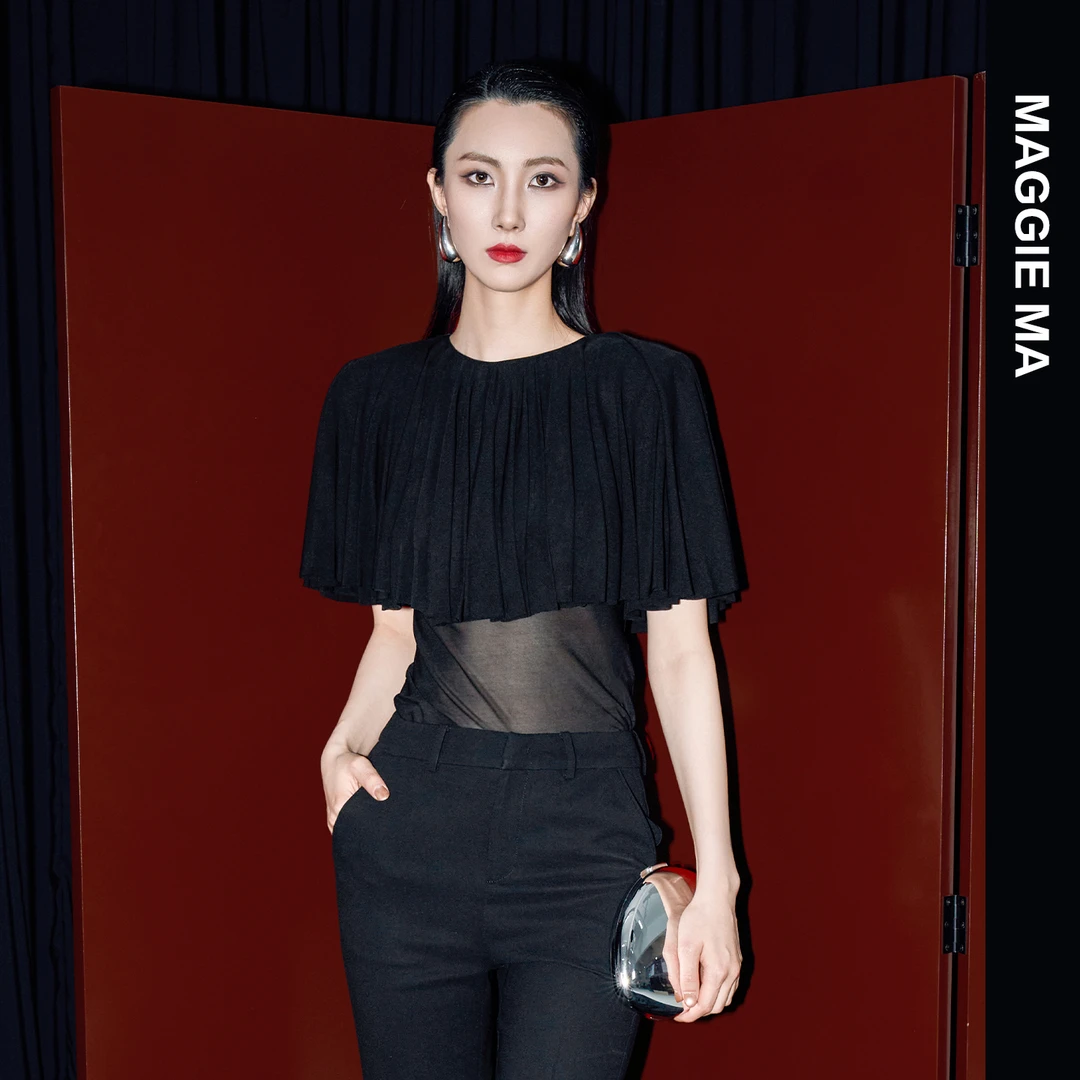 MAGGIE MA马婧设计款黑色灵动飘逸压褶后背镂空衬衫266S