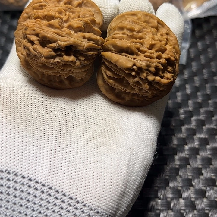 文玩核桃吊坠四座楼