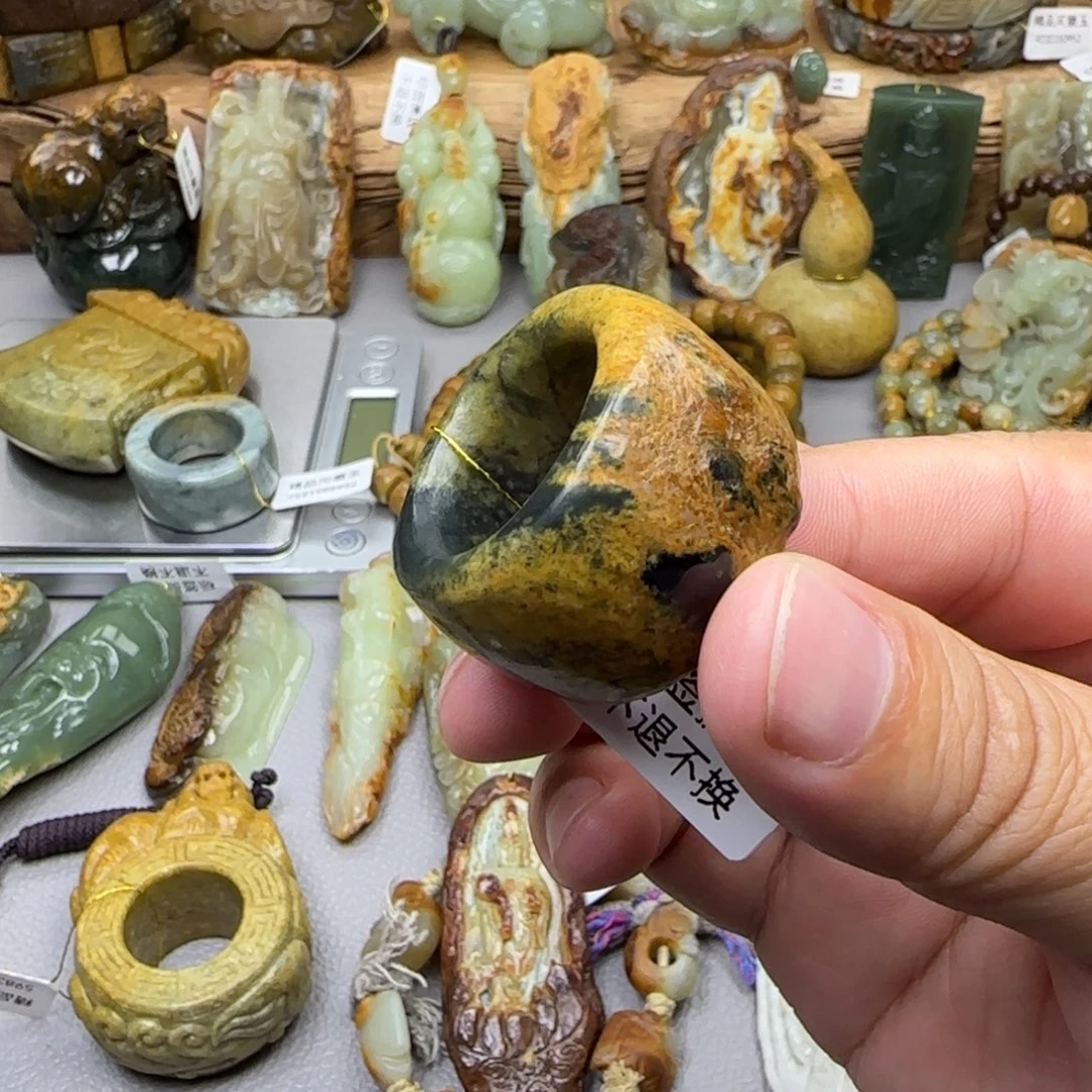 岫岩河磨玉（透闪石质玉）未镶嵌珠宝奇石