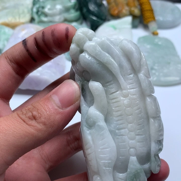 翡翠未镶嵌颈饰保真天然a货翡翠