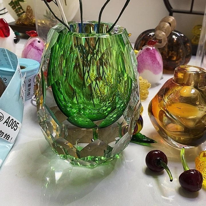 水晶花瓶高18厘米口径4厘米