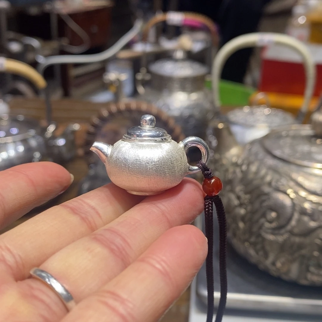 足银玻璃足银999小茶壶吊坠煮水都可以