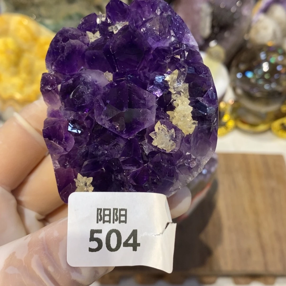 用***7紫晶未镶嵌大型摆件（非配饰）