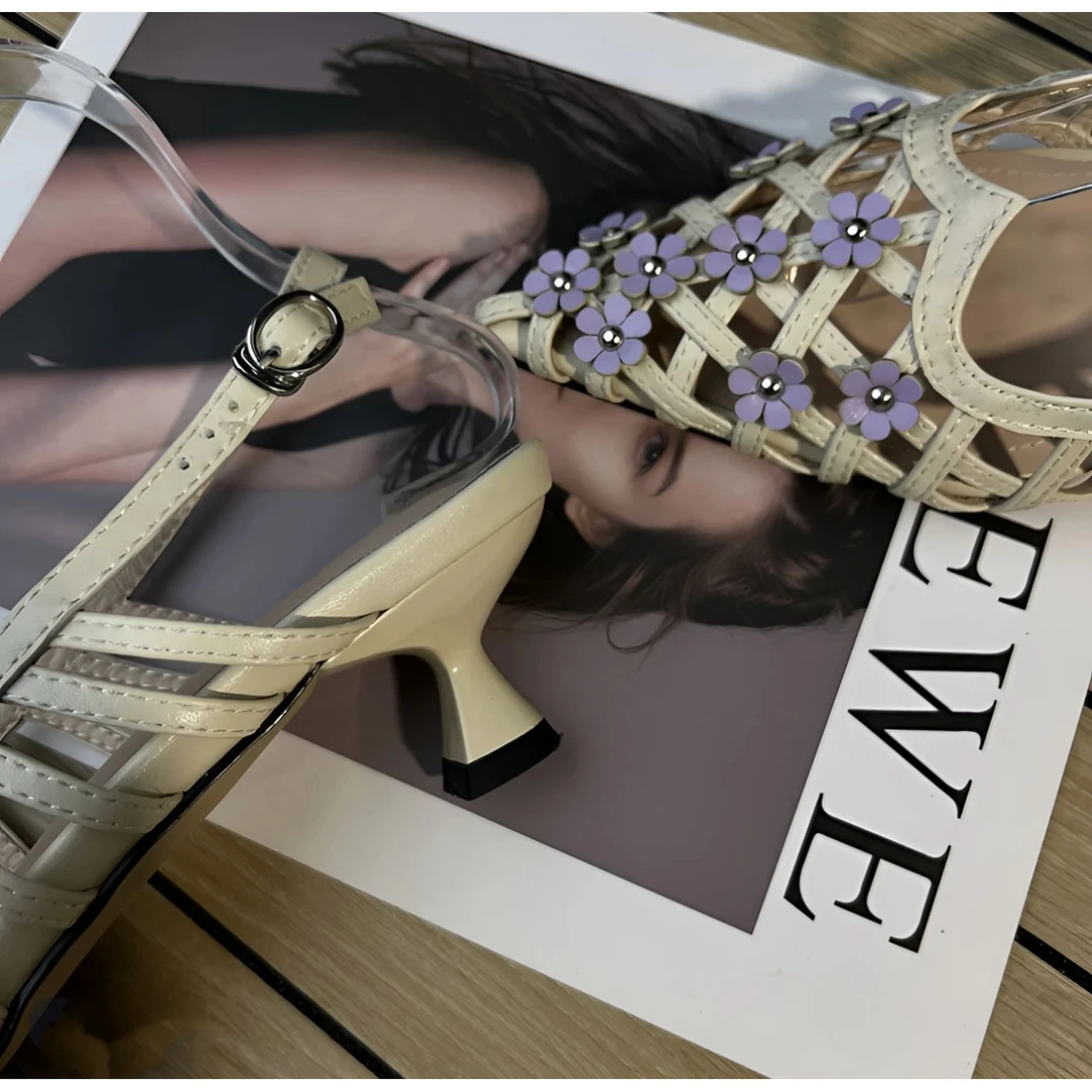 轻奢鞋子时尚女士尖头低跟羊皮凉鞋一字扣罗马玛丽珍半拖鞋