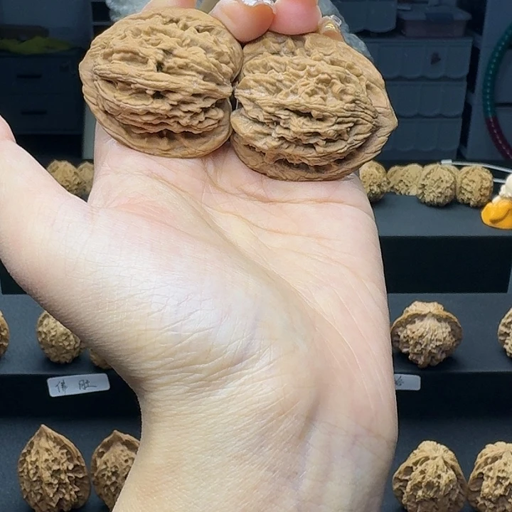 【闪购商品】桃核把件虎头文玩核桃
